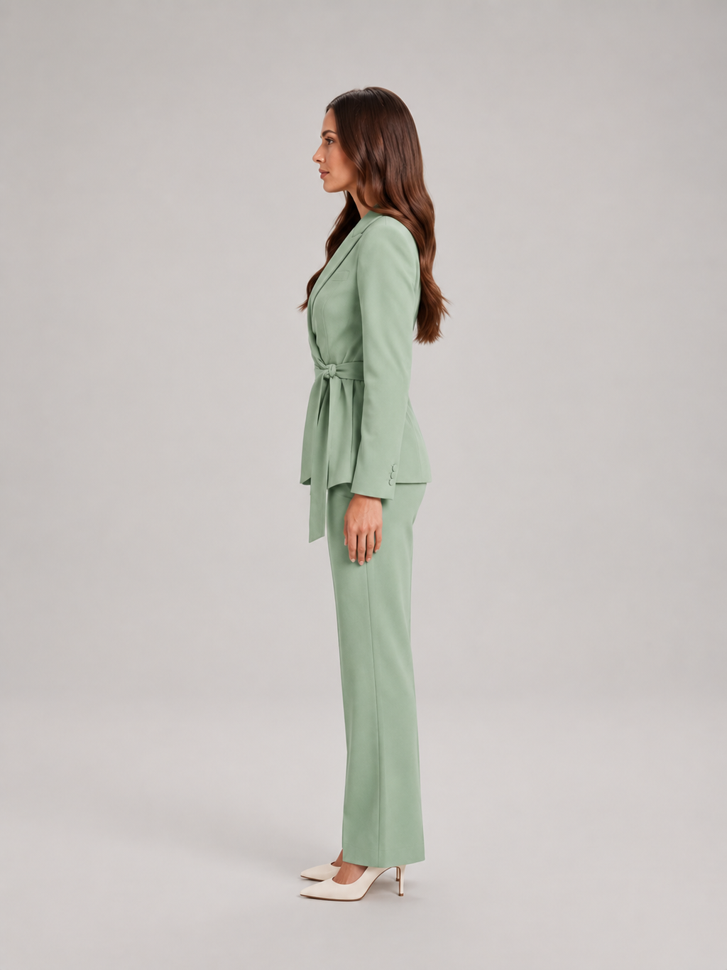 Chic minimalistisch pak voor dames – Barbara