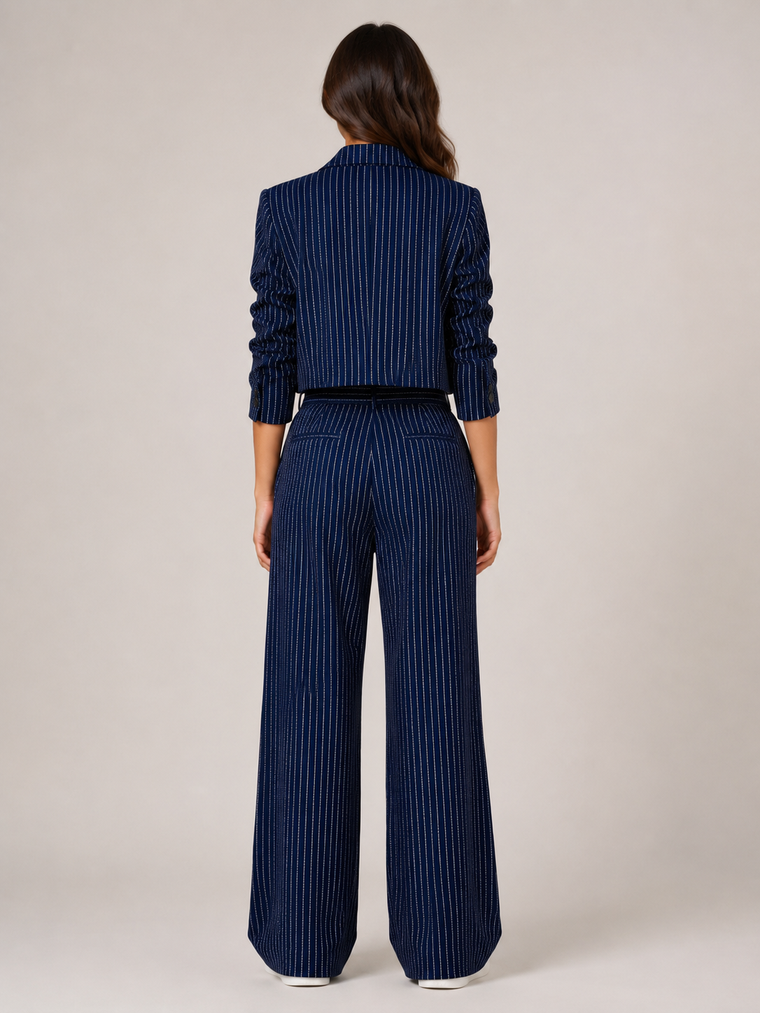 Tweedelige krijtstreepset met cropped blazer voor dames – Sorelia