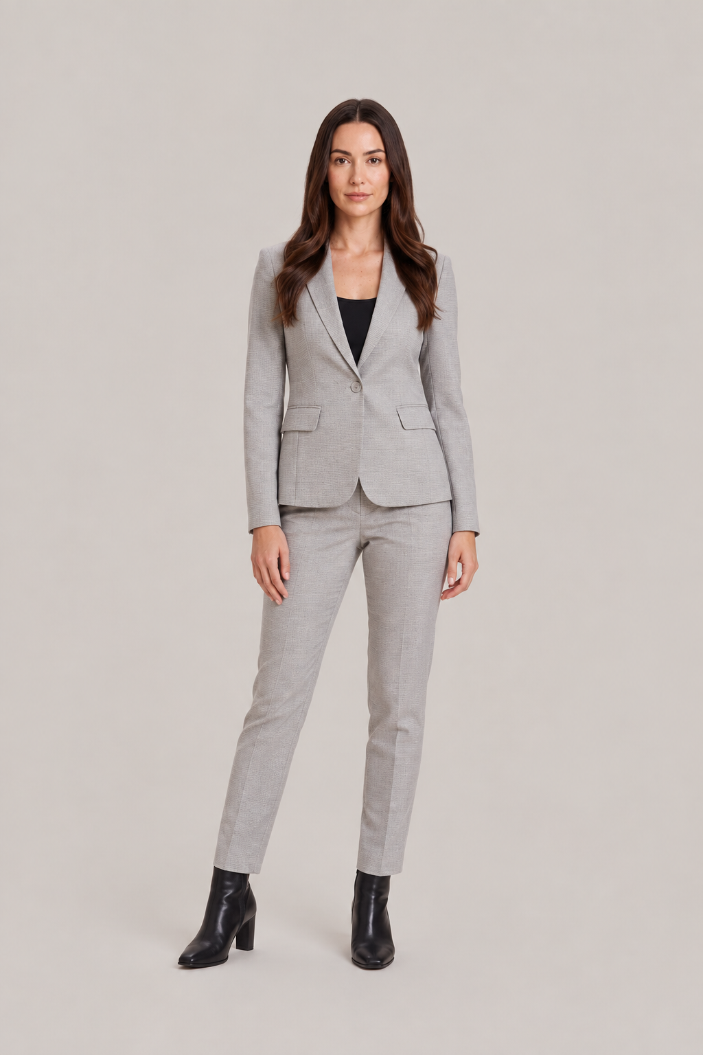 Broekpak met blazer en smalle broek voor dames – Amara