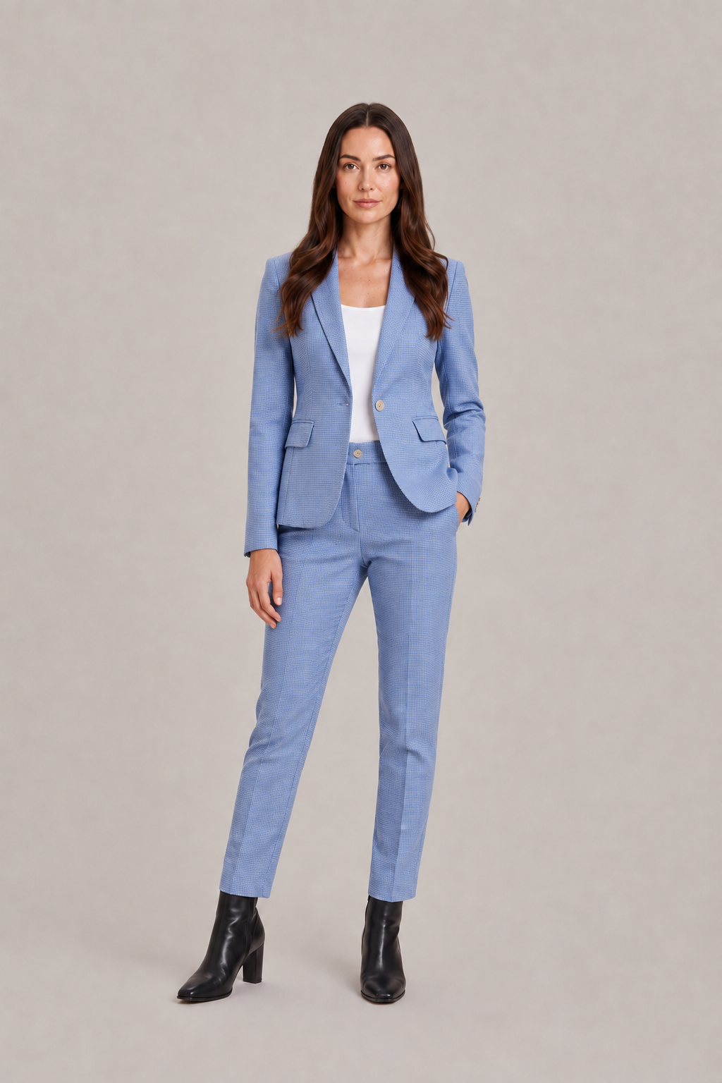 Broekpak met blazer en smalle broek voor dames – Amara
