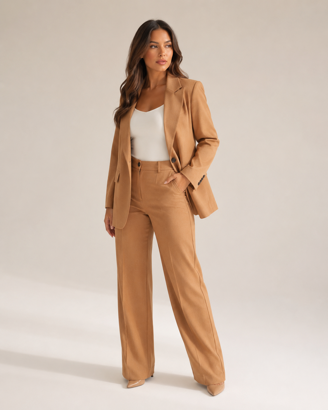 Getailleerd blazerpak met rechte broek voor dames – Nadine