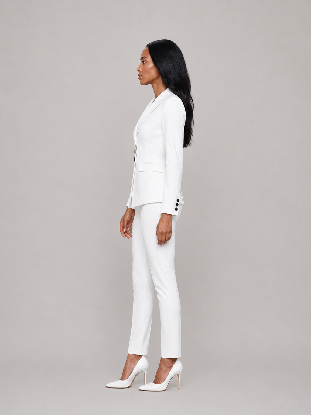 Getailleerd pak met blazer en smalle broek voor dames – Yolara