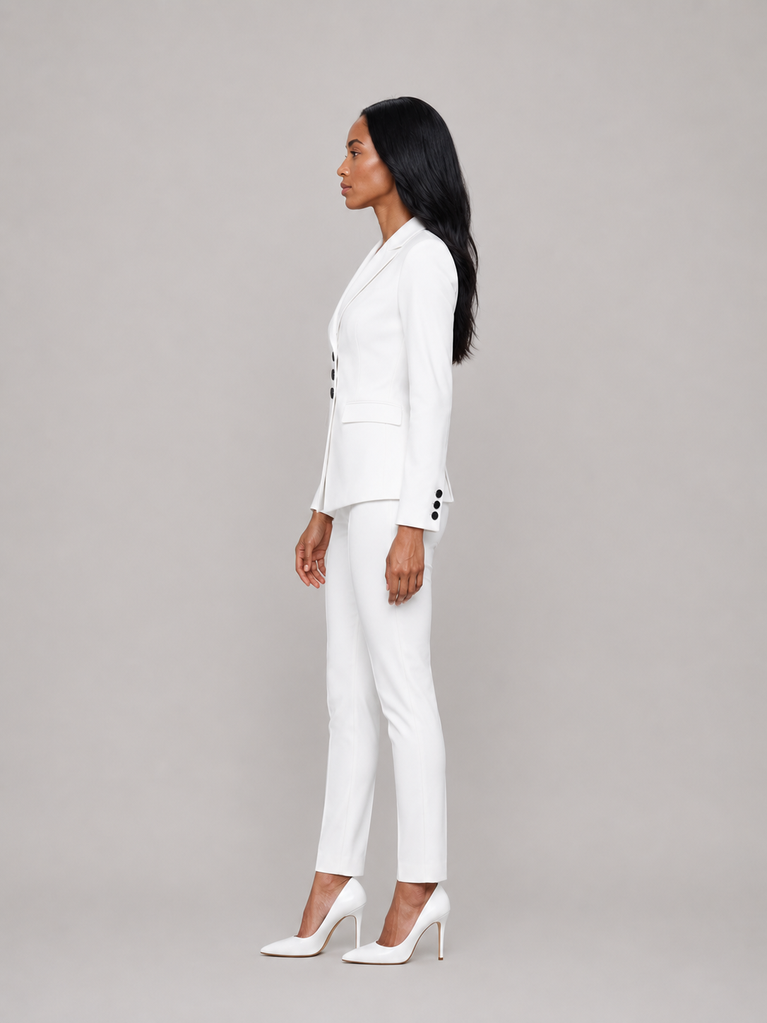 Getailleerd pak met blazer en smalle broek voor dames – Yolara
