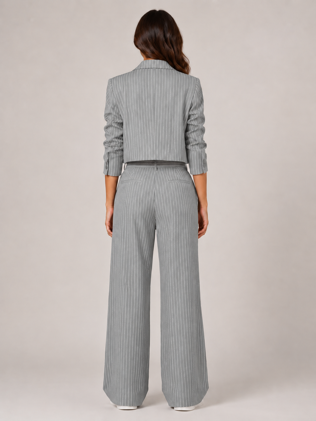 Tweedelige krijtstreepset met cropped blazer voor dames – Sorelia